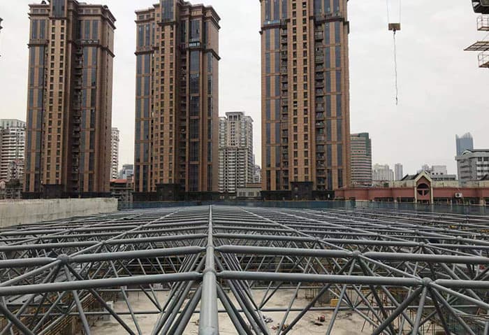 六盘水螺栓球网架结构